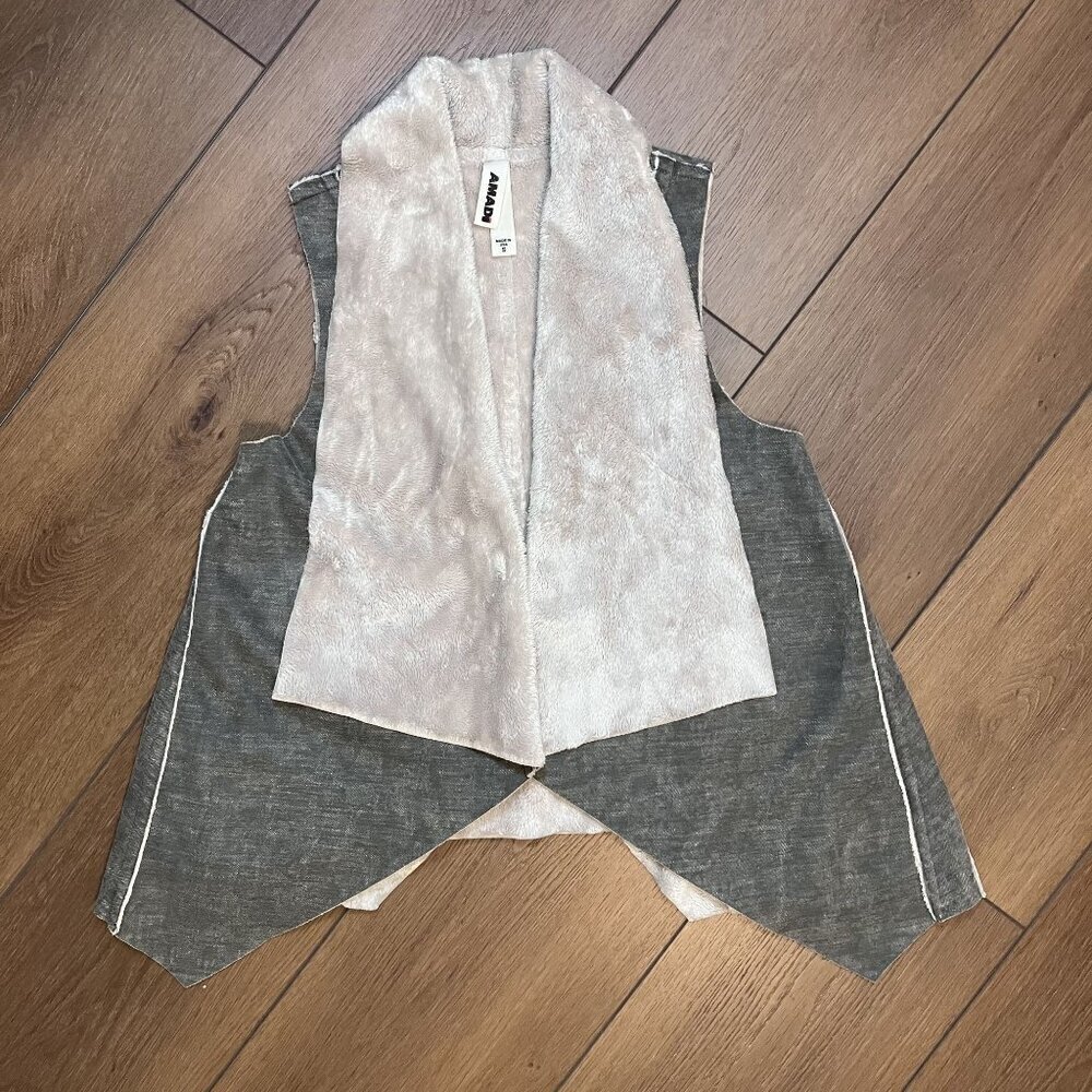 Amadi Anthropologie Soft Gray/Cream Draped Kady Sherpa Open Front Vest Size S - Picture 4 of 10